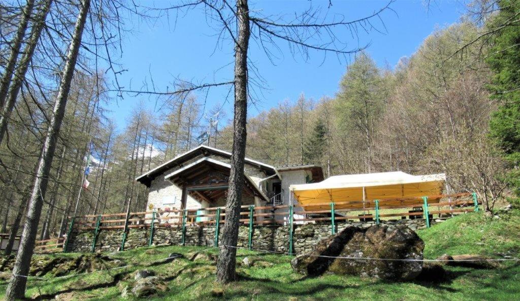 Hôtel Rifugio Geat Val Gravio à Villar Focchiardo Extérieur photo